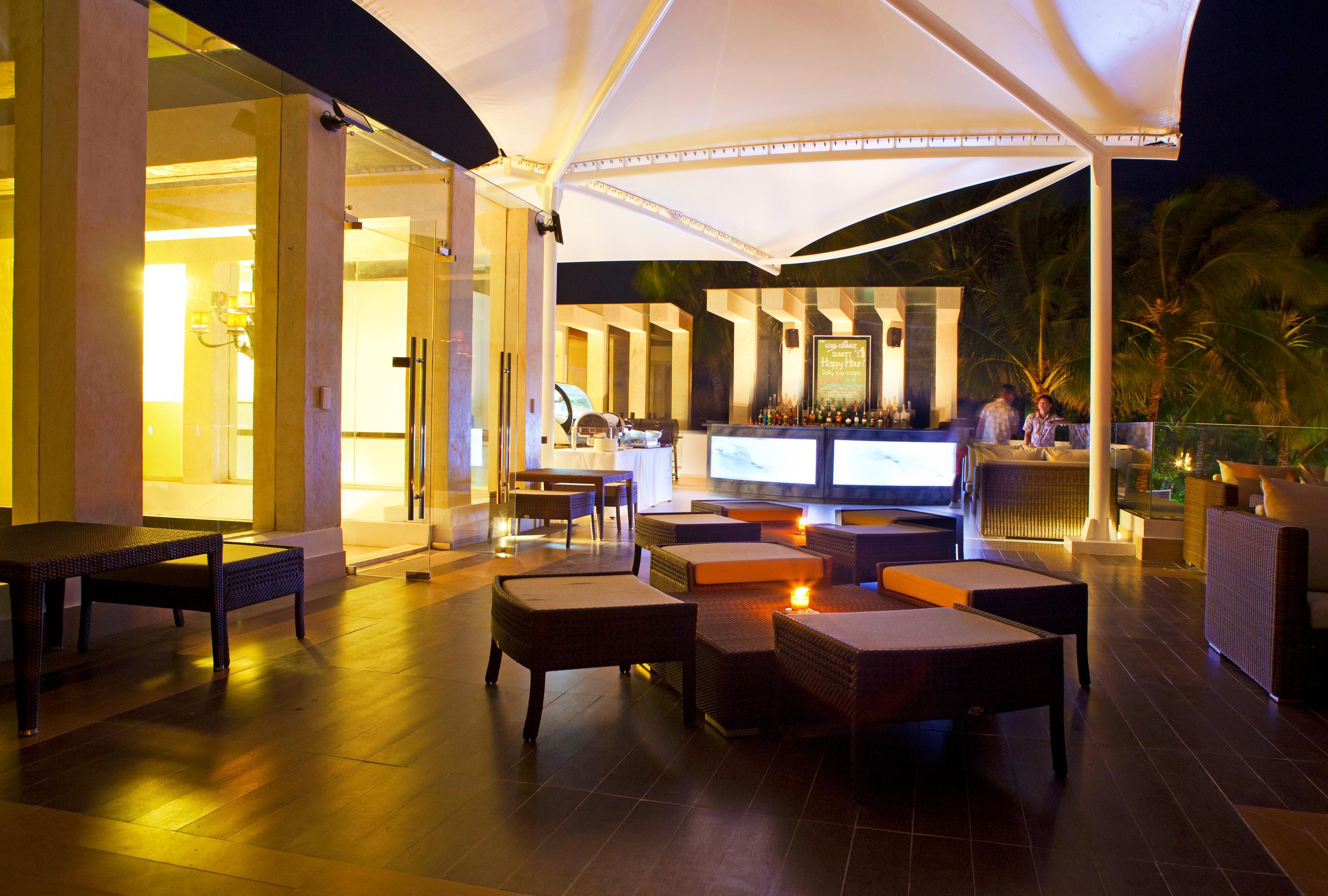 The District Boracay Hotell Balabag  Exteriör bild